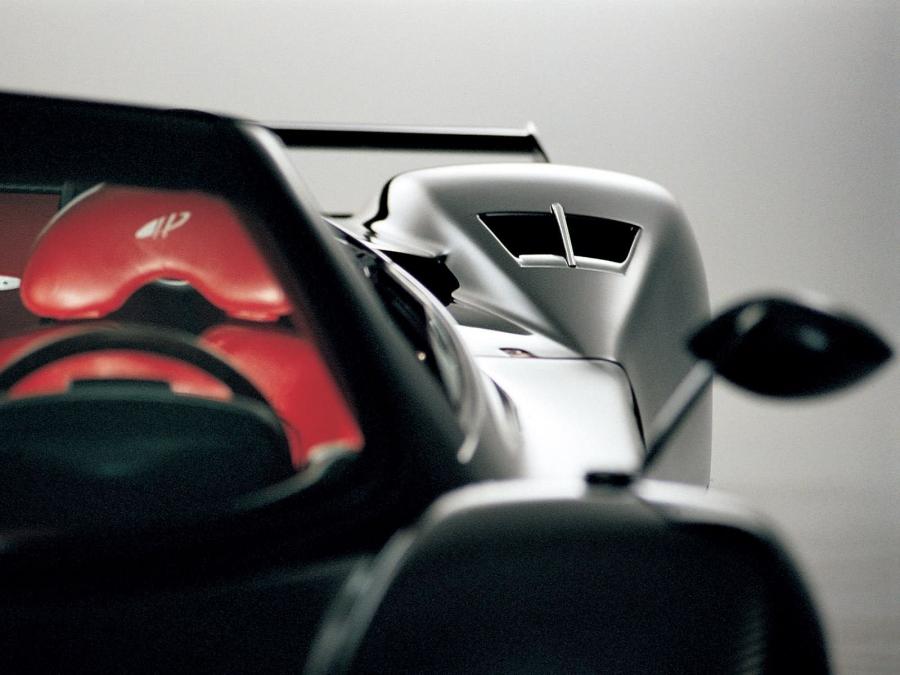 Детали экстерьера Pagani Zonda Roadster F 2006 года  (фото 36 из 51)